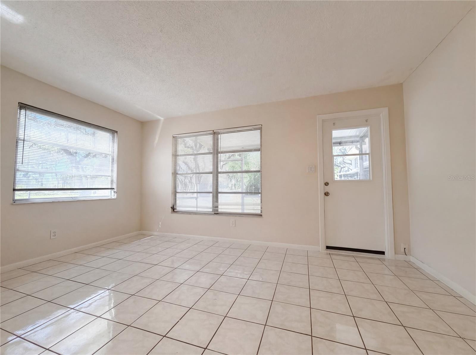 FAIRWAY OAKS - Residential