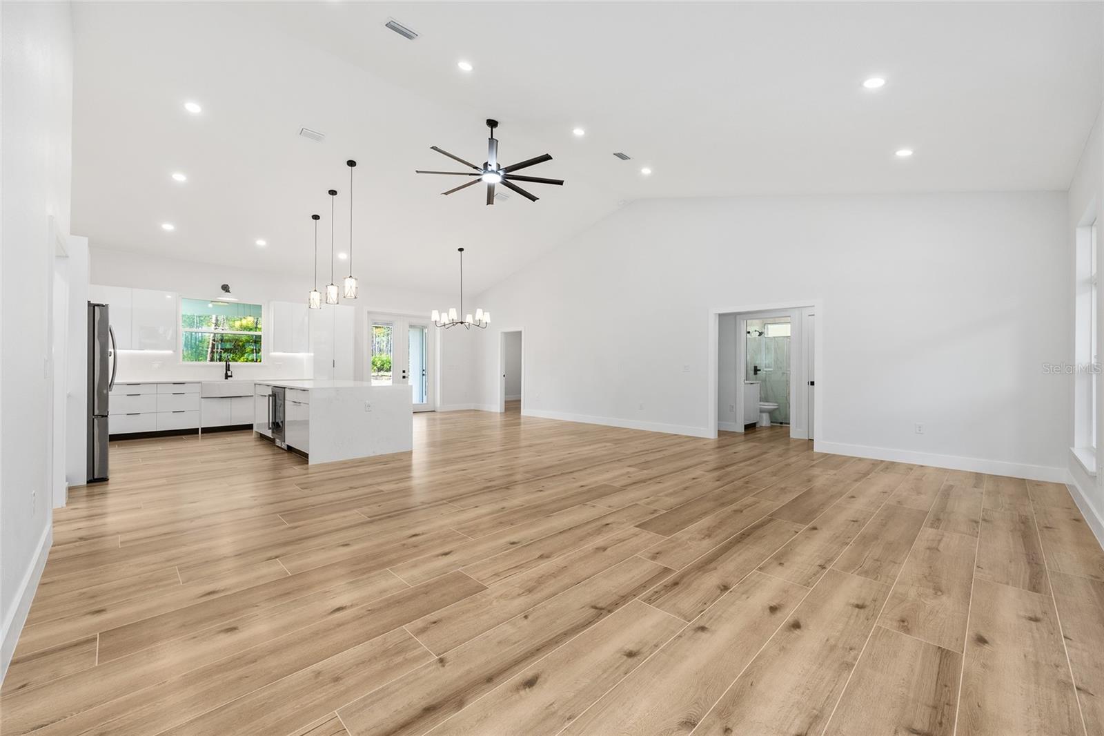 MARION OAKS UN 6 - Residential