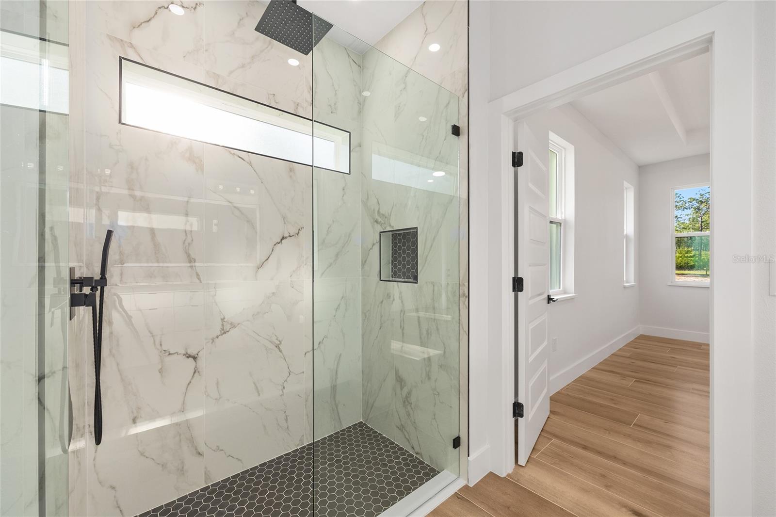 MARION OAKS UN 6 - Residential