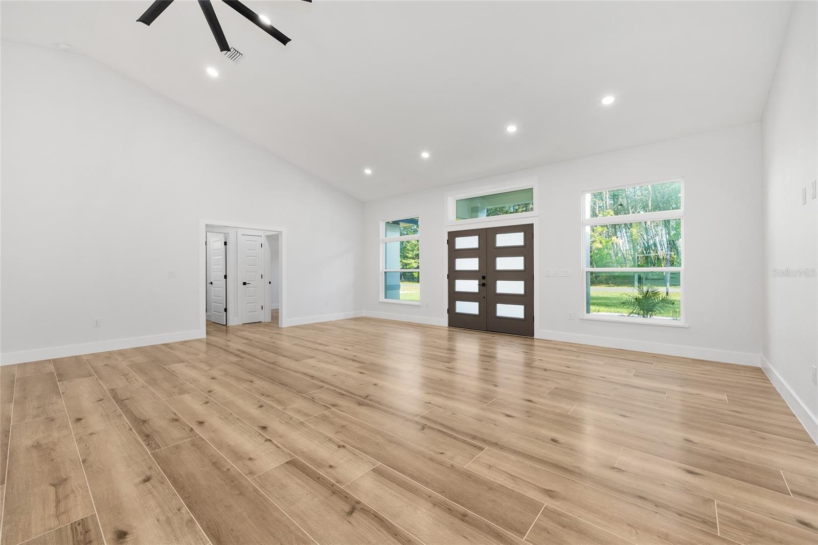 MARION OAKS UN 6 - Residential