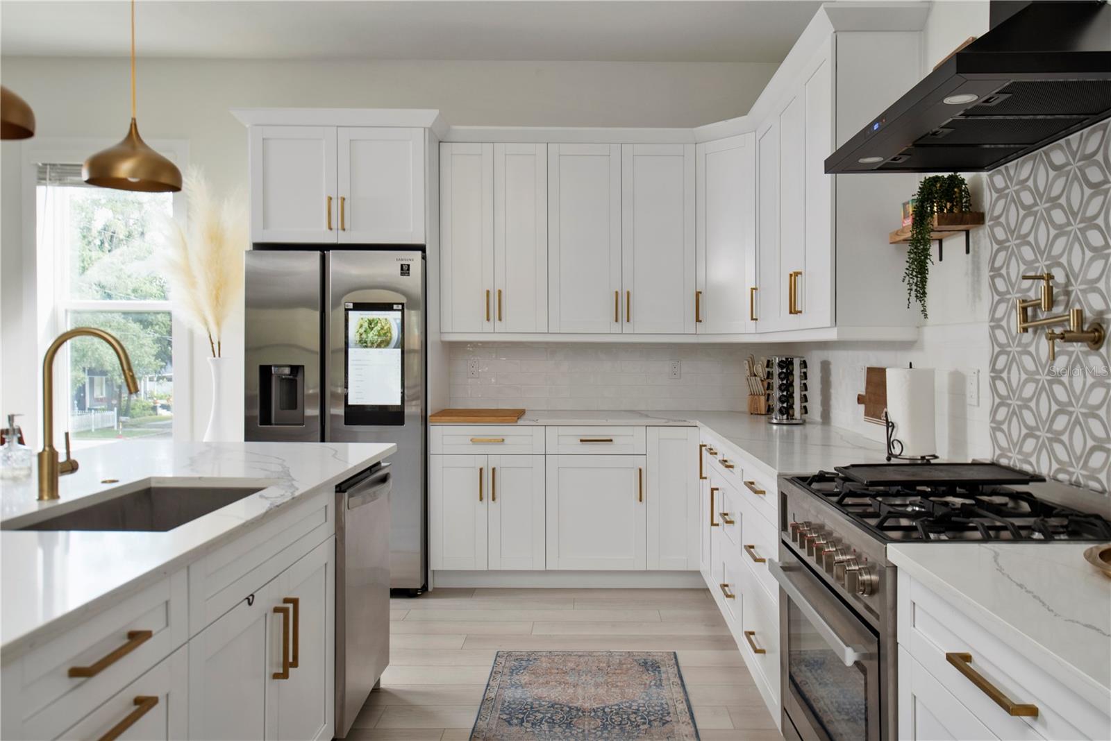 MAGNOLIA TERS TWNHMS - Residential Lease