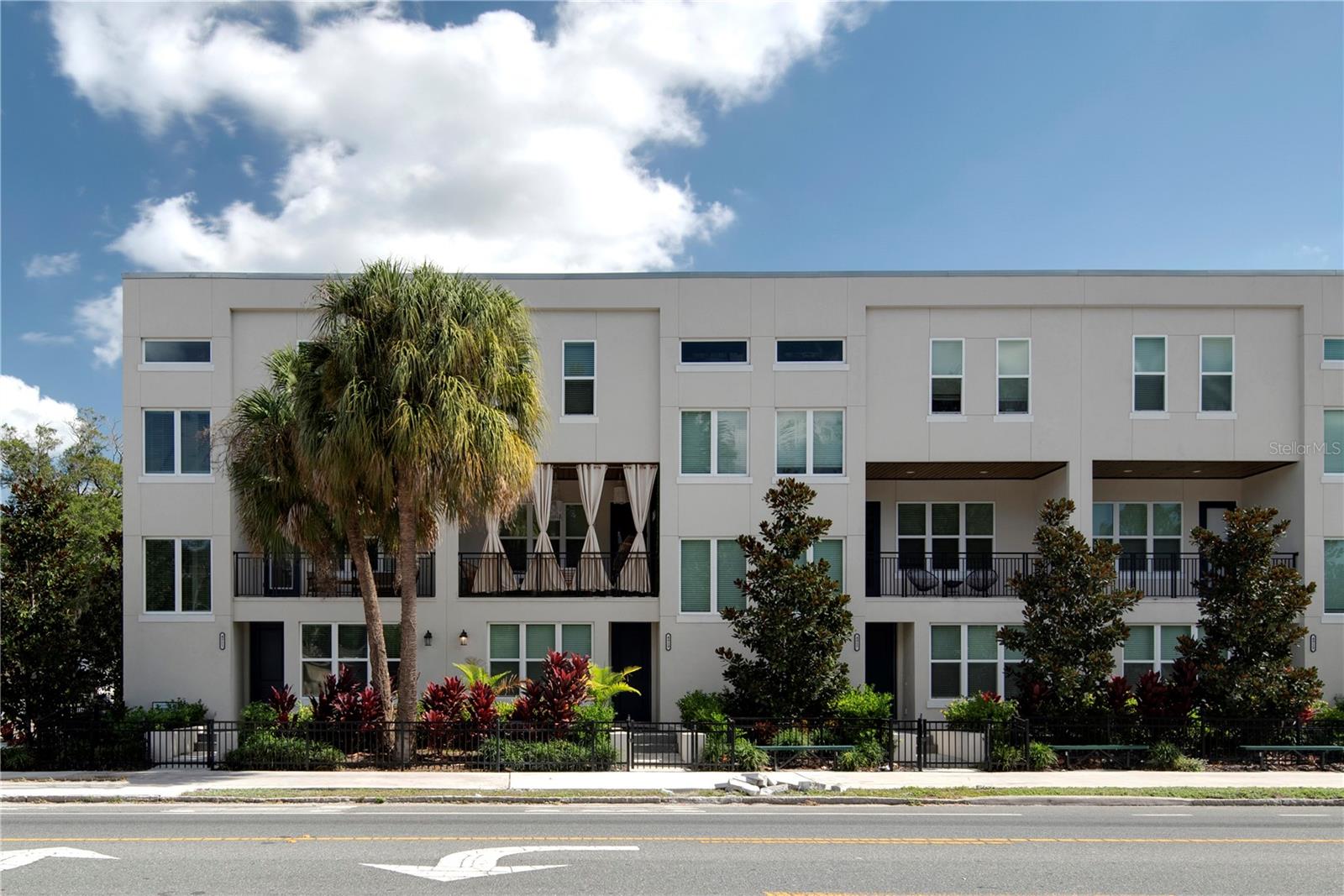 MAGNOLIA TERS TWNHMS - Residential Lease