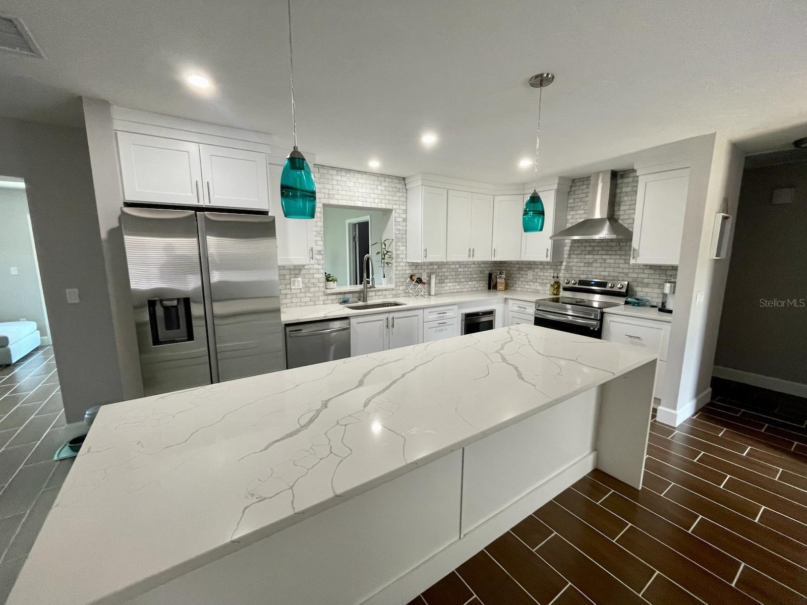 TOWN & COUNTRY ESTATES - Residential