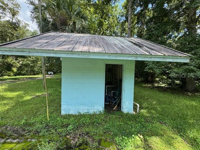 BLACK HAMMOCK - Land