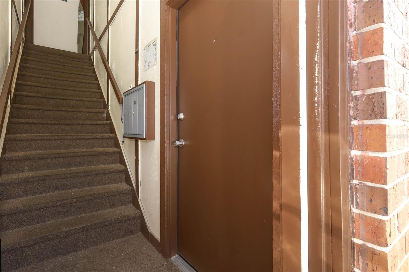 5301 HANSEL AVENUE A17