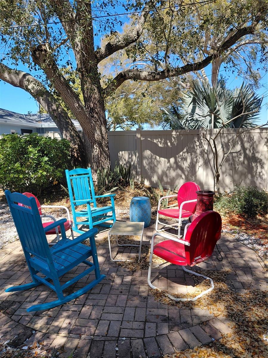 DUNEDIN MANOR 1ST ADD - Residential