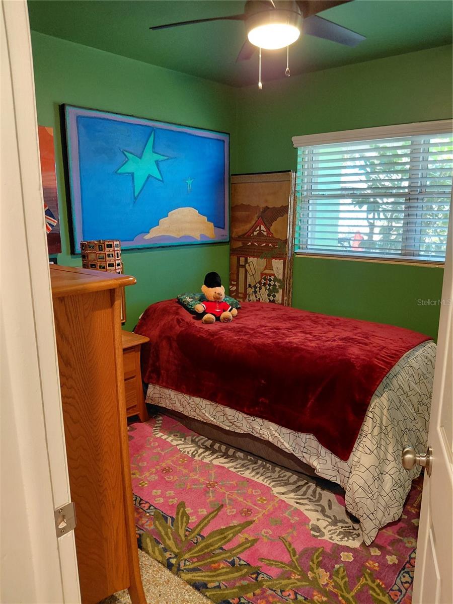 DUNEDIN MANOR 1ST ADD - Residential