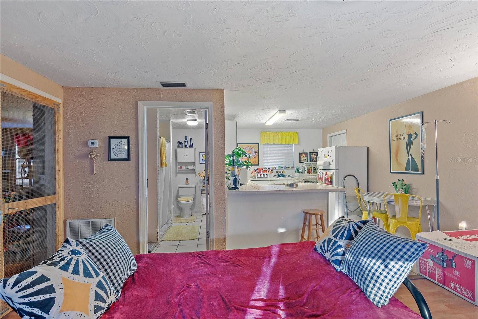 MCCOLLUMS LAKE - Residential Income