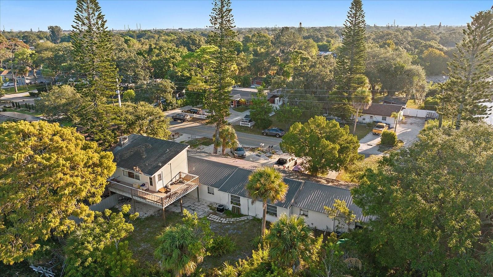 MCCOLLUMS LAKE - Residential Income