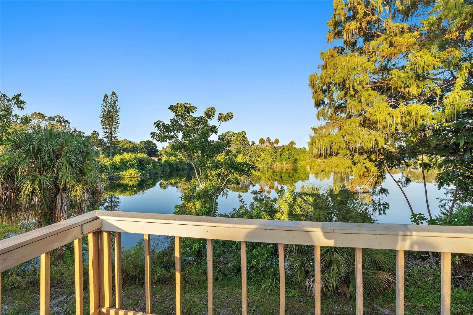 MCCOLLUMS LAKE - Residential Income