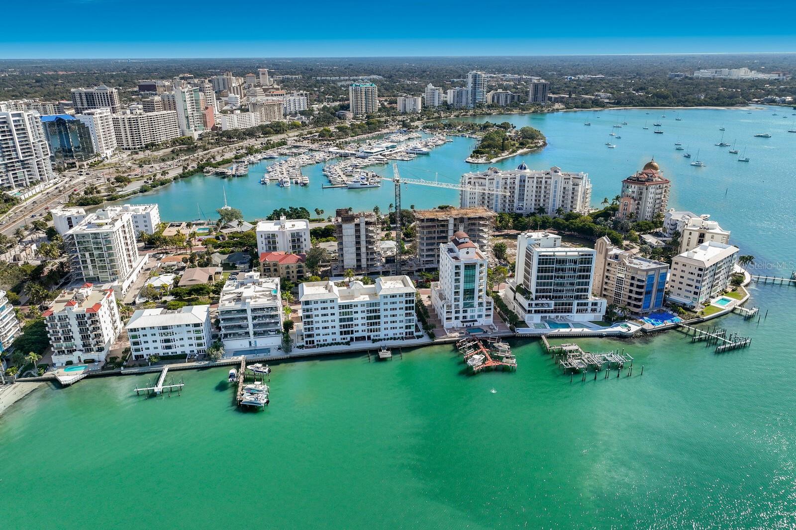 GOLDEN BAY - Residential