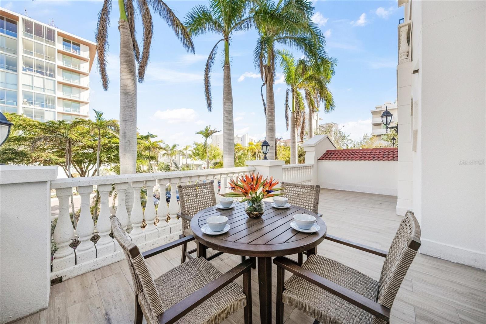 GOLDEN BAY - Residential