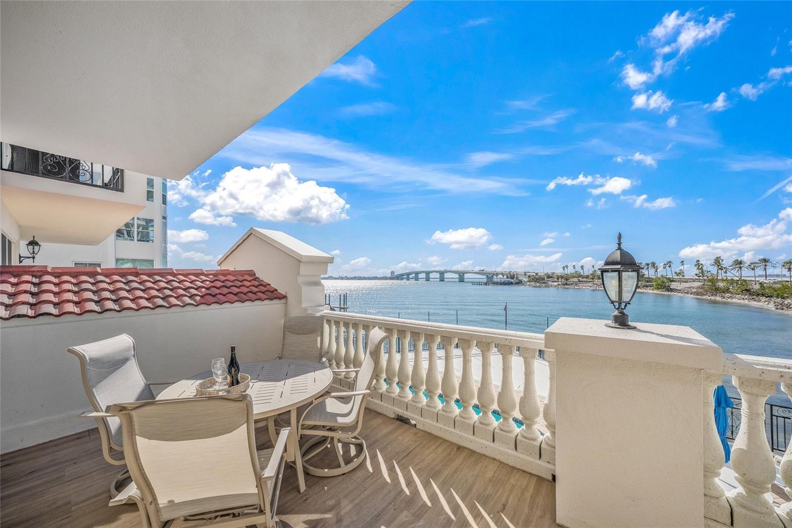 GOLDEN BAY - Residential