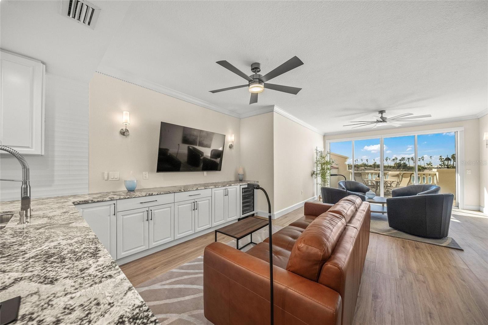 GOLDEN BAY - Residential