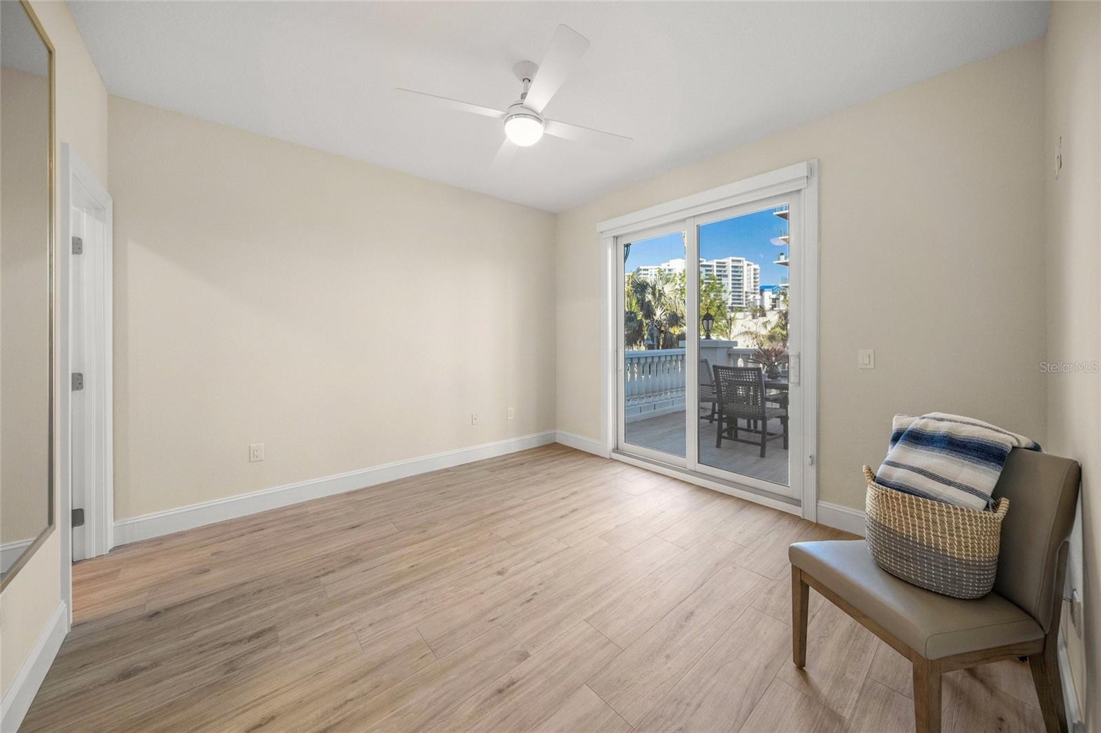 GOLDEN BAY - Residential