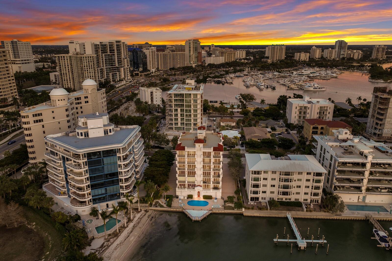 GOLDEN BAY - Residential