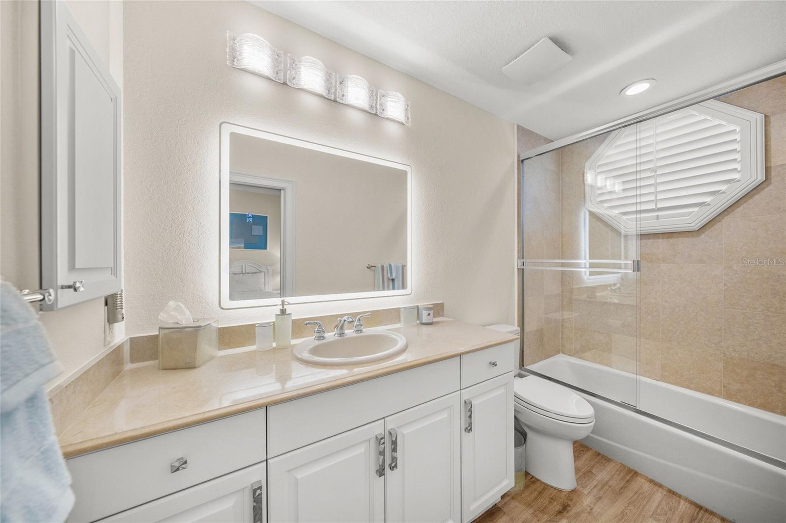 GOLDEN BAY - Residential