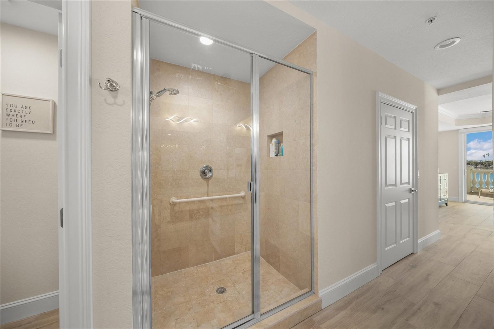 GOLDEN BAY - Residential