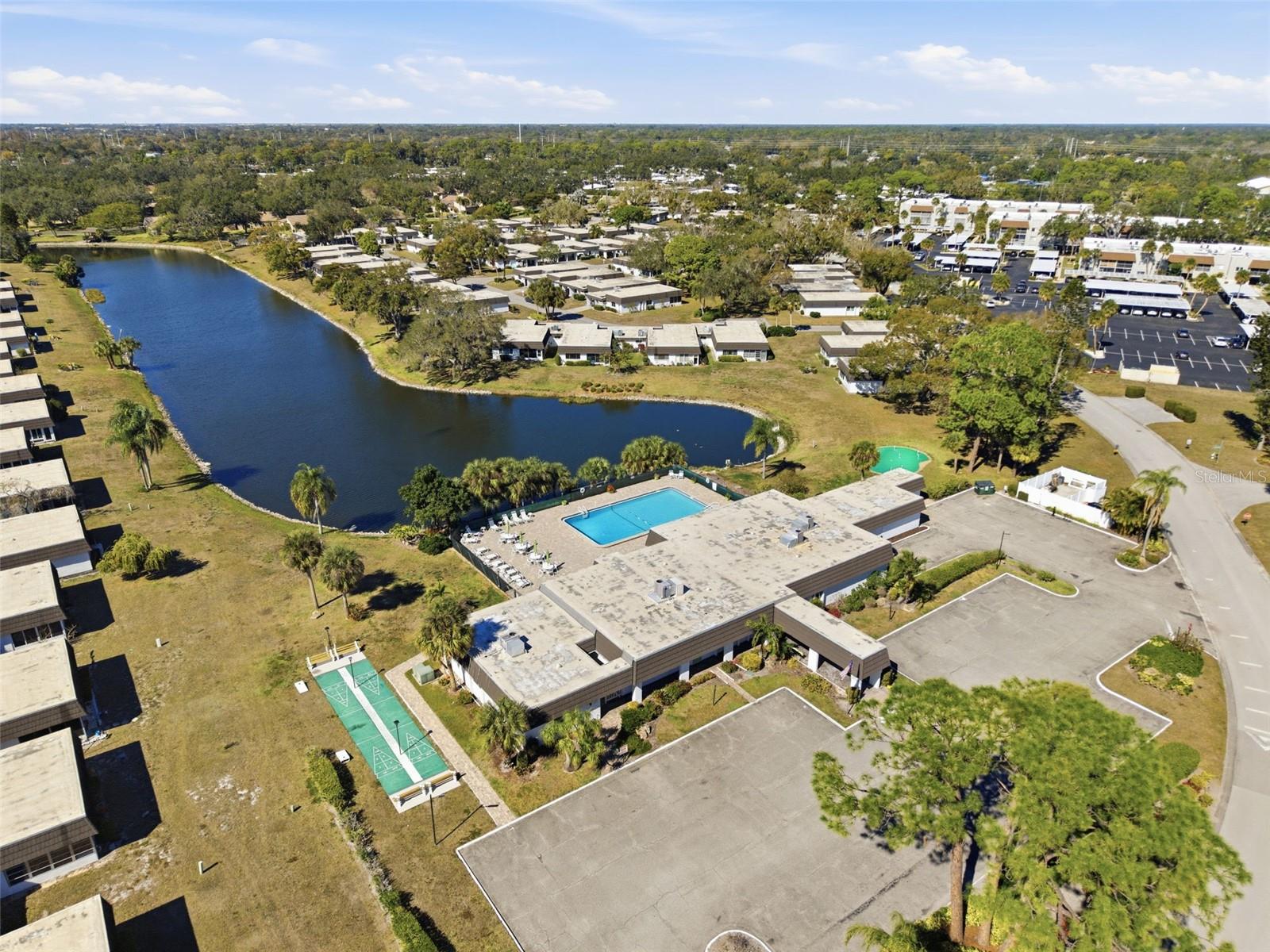 GLEN OAKS RIDGE VILLAS 1 - Residential