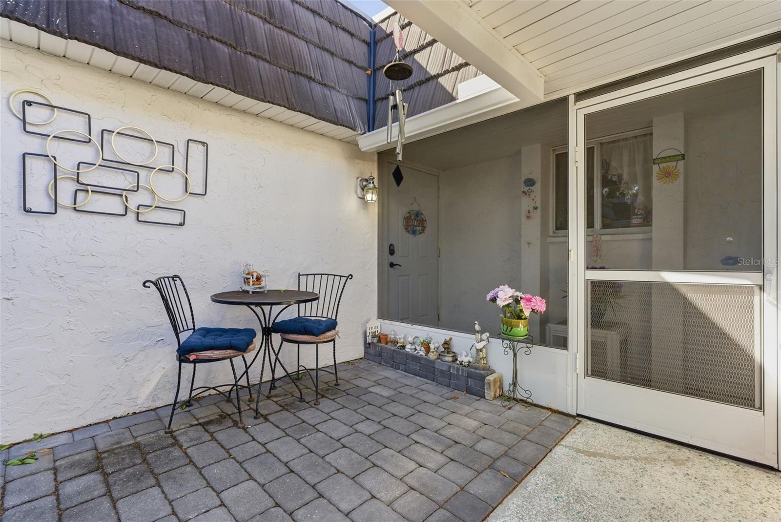 GLEN OAKS RIDGE VILLAS 1 - Residential