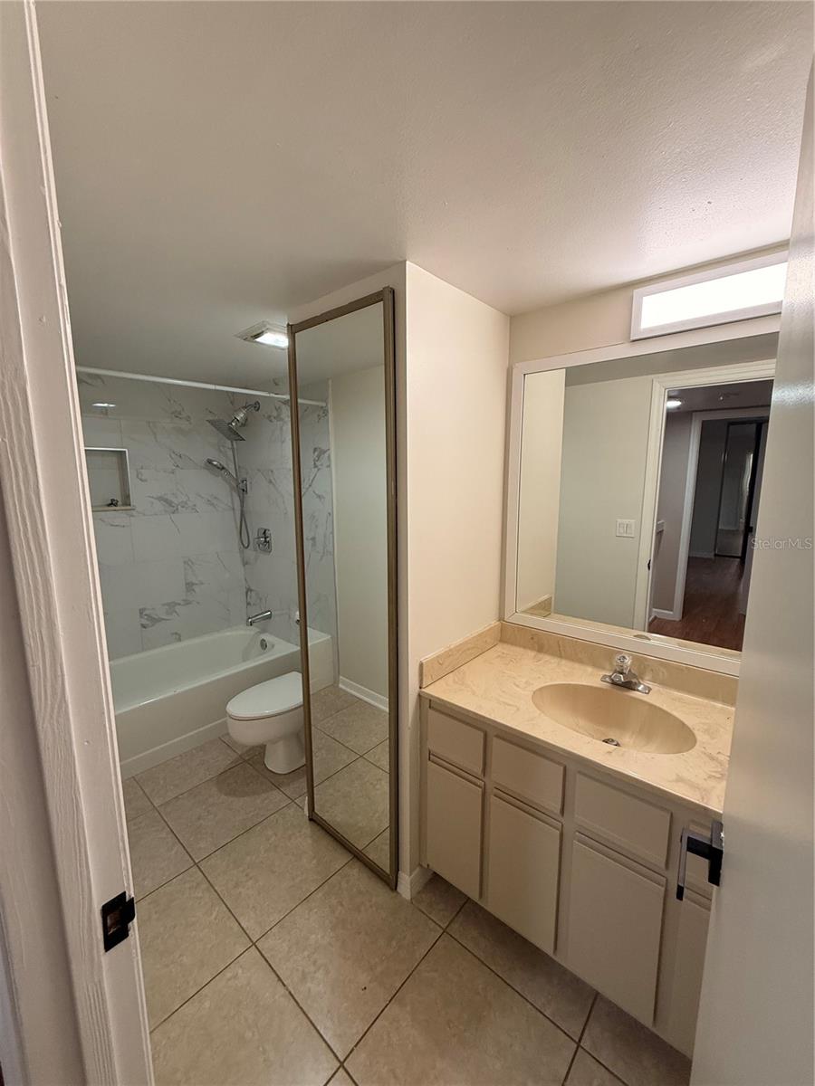 MIDDLEBROOK PINES PH 04 - Residential Lease