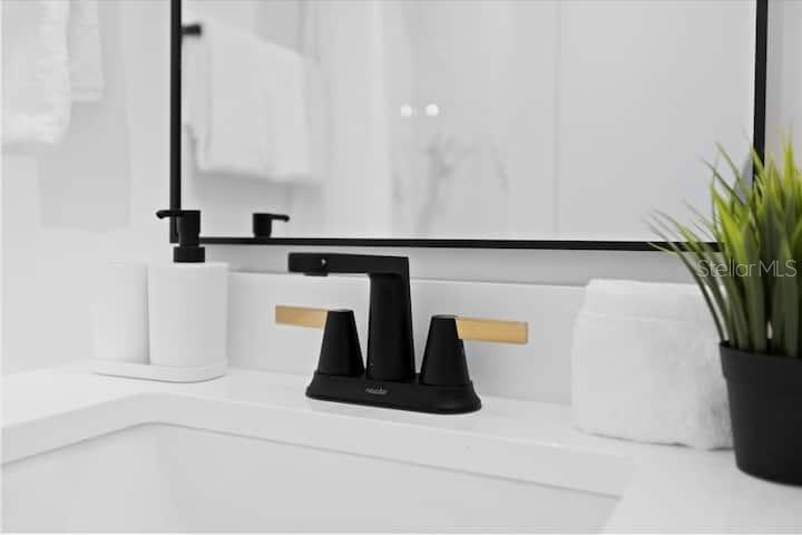 MAGNOLIA GARDENS SUB - Residential