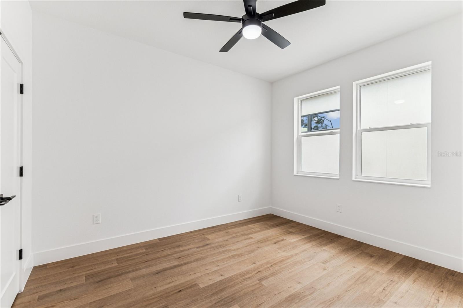 BANZA BANZA - Residential