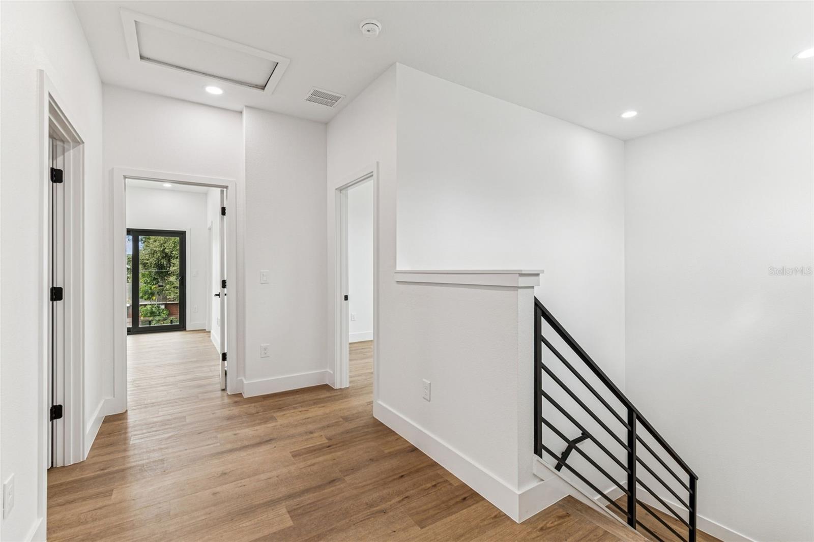 BANZA BANZA - Residential