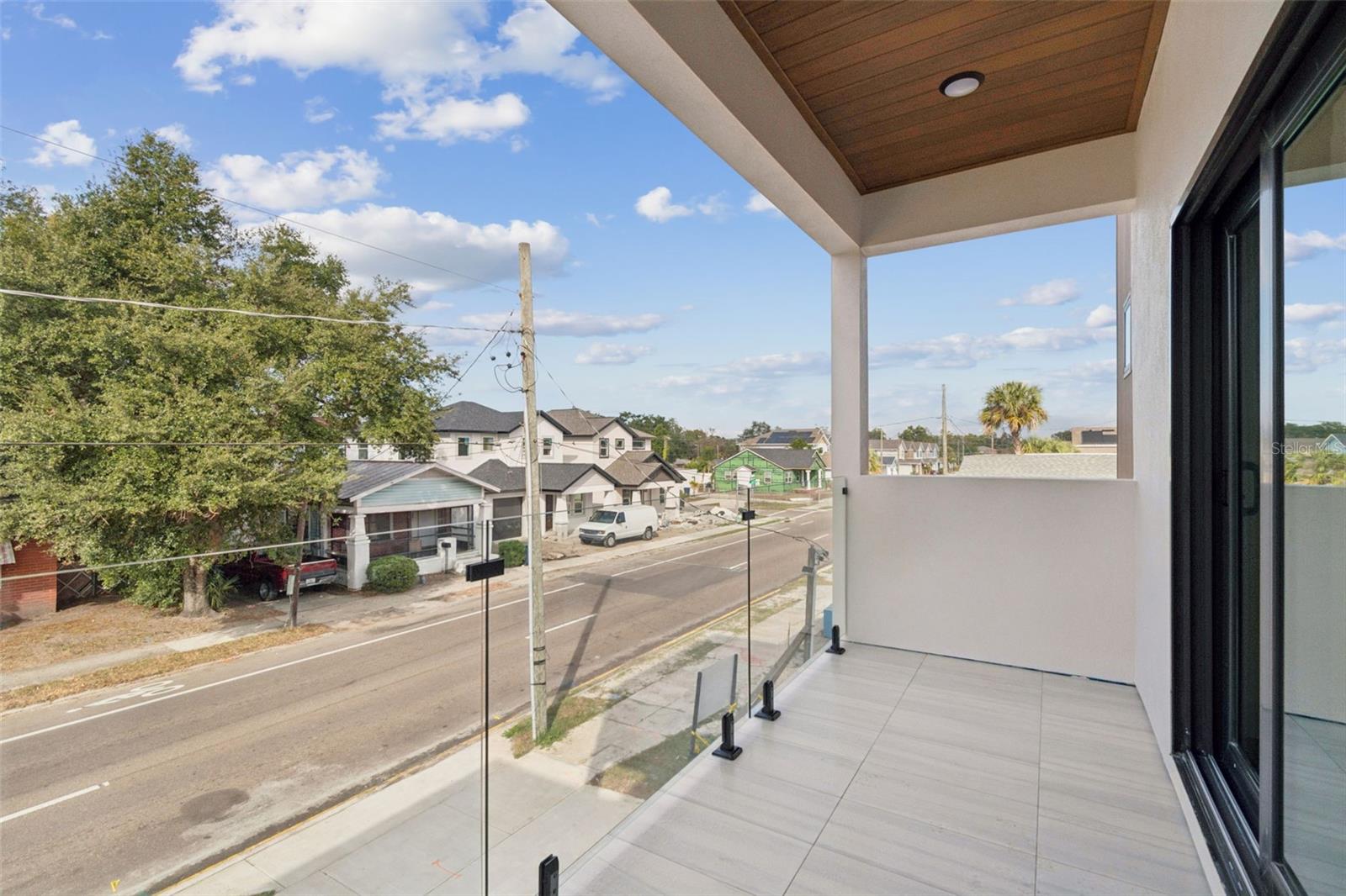 BANZA BANZA - Residential