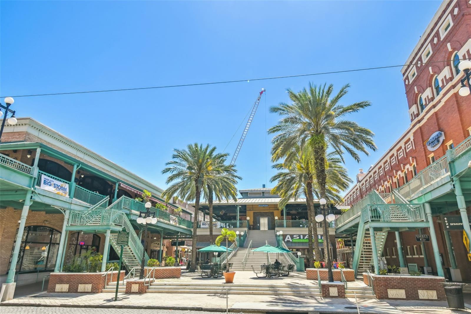 BANZA BANZA - Residential