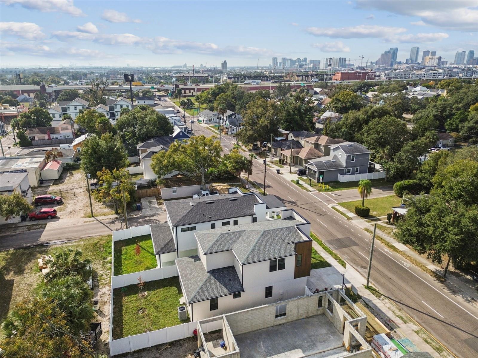 BANZA BANZA - Residential