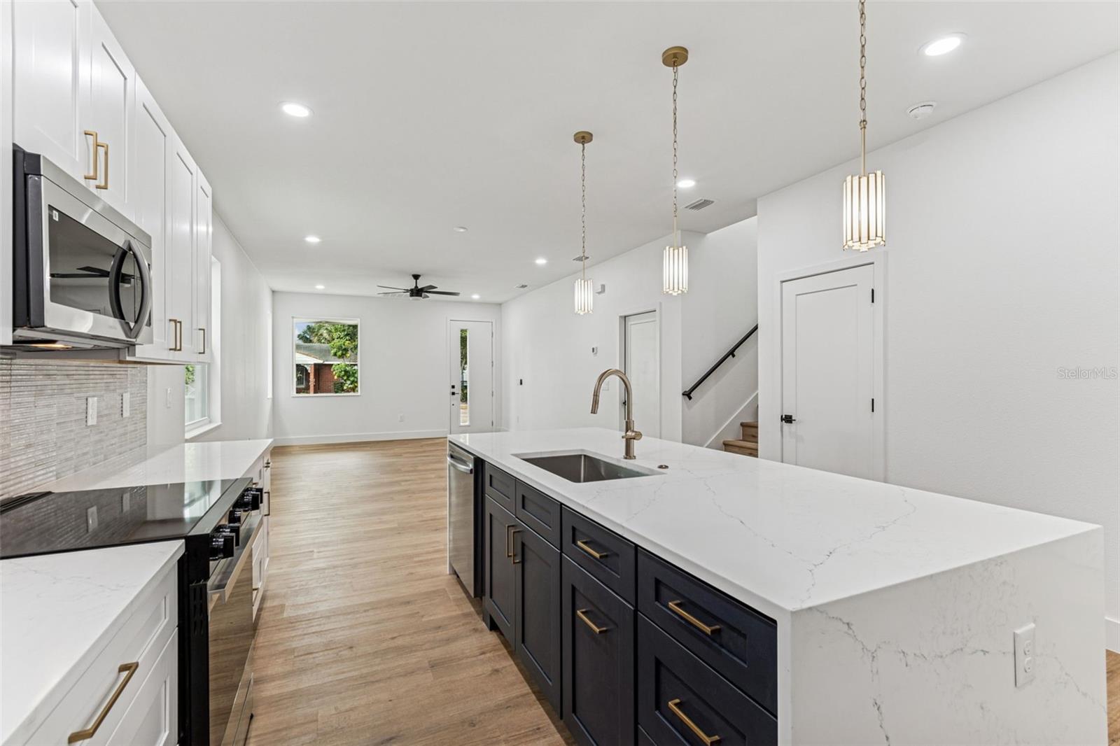 BANZA BANZA - Residential