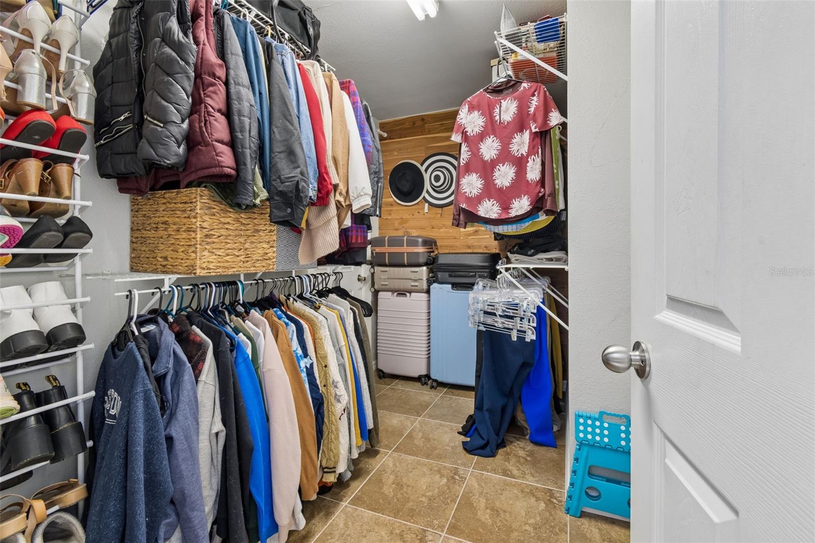 WELLSWOOD ESTATES UNIT 2 - Residential