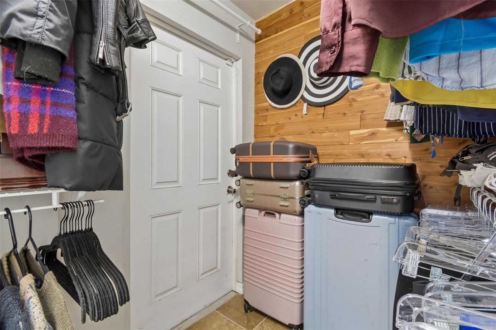 WELLSWOOD ESTATES UNIT 2 - Residential