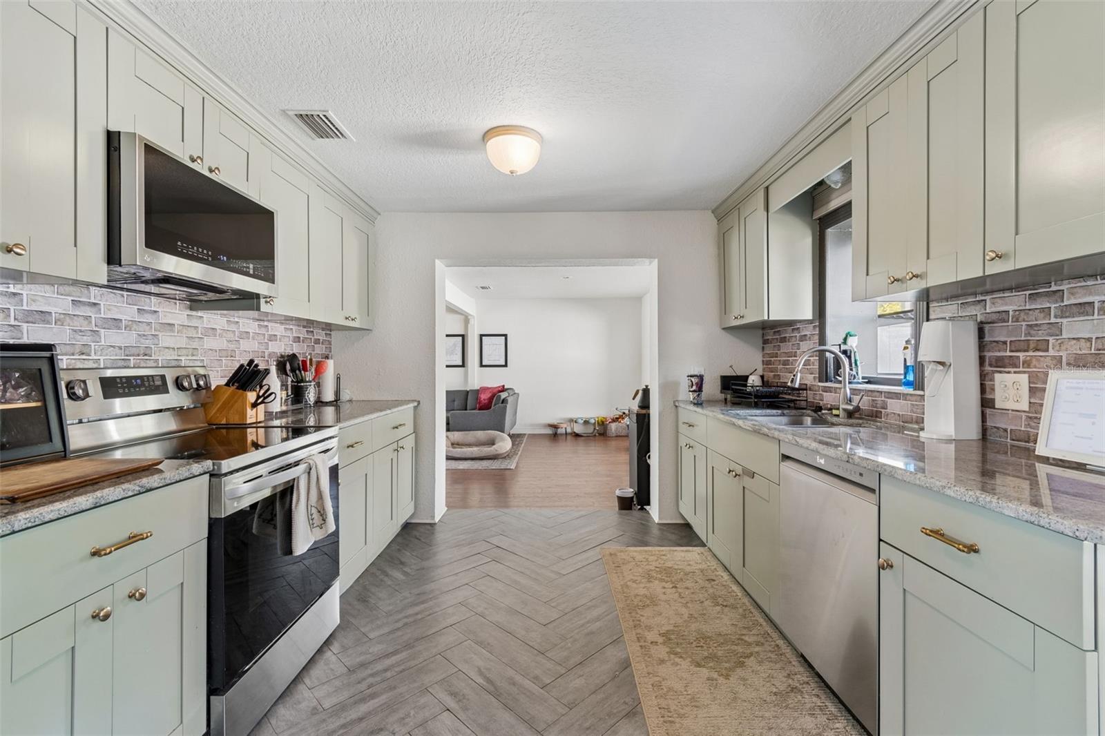 WELLSWOOD ESTATES UNIT 2 - Residential