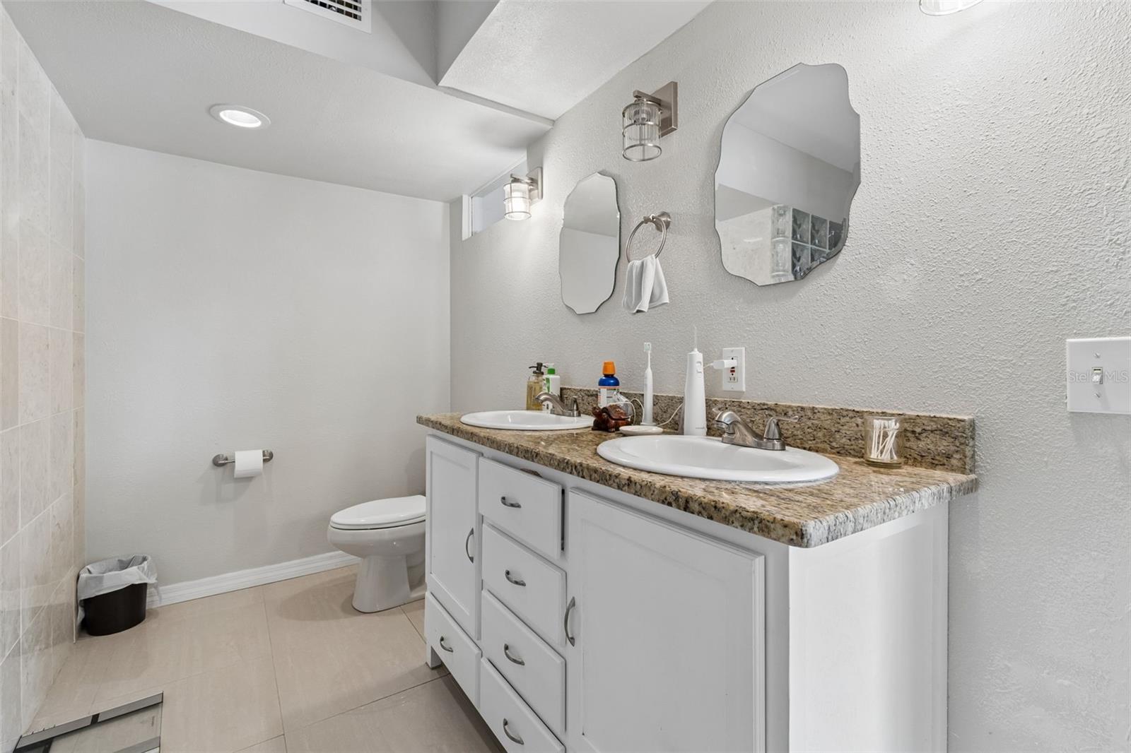 WELLSWOOD ESTATES UNIT 2 - Residential