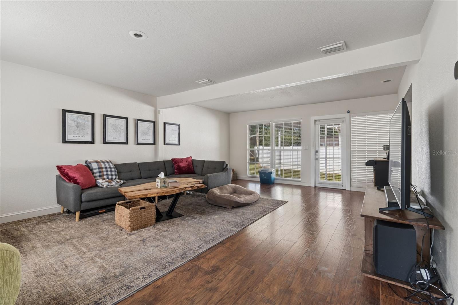 WELLSWOOD ESTATES UNIT 2 - Residential