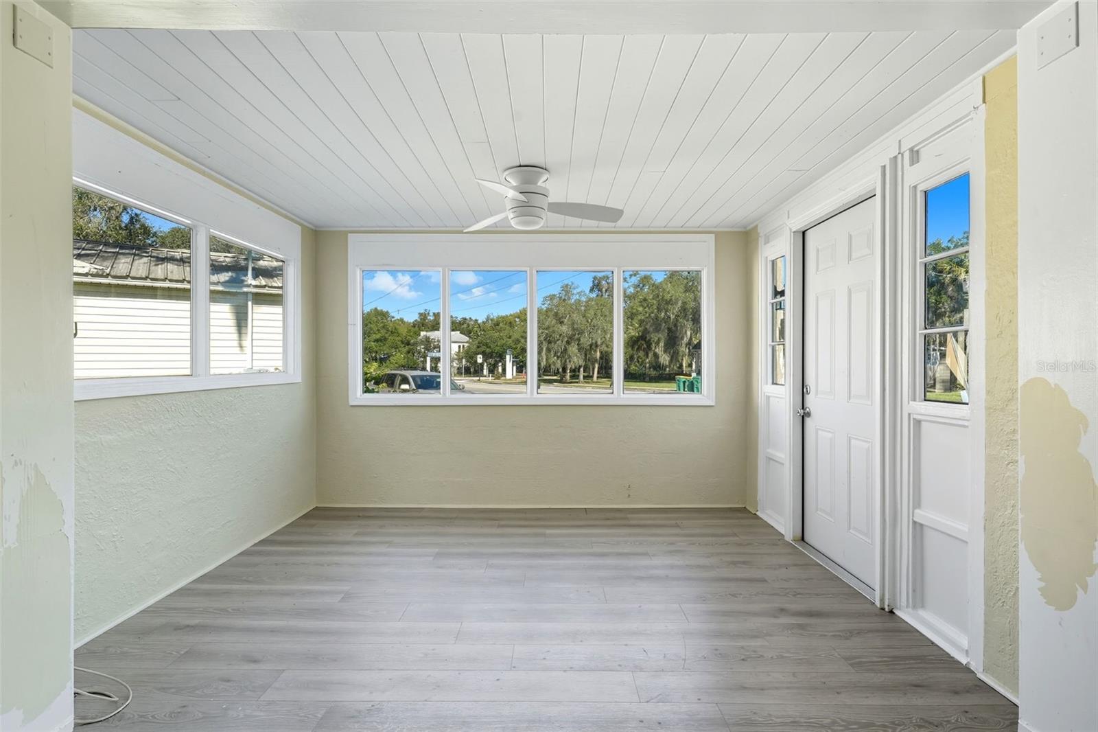 EUSTIS ORANGE AVE SUB - Residential