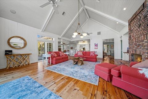 Tiny photo for 1200 Peninsula Drive, Tavares, FL 32778 (MLS # G5110404)