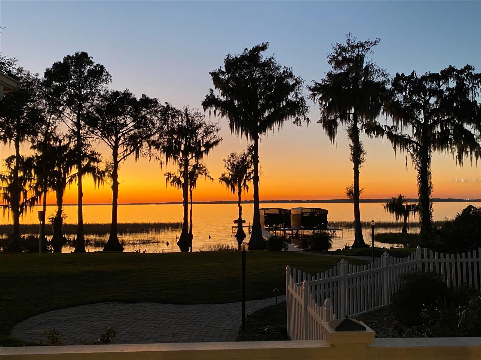 TAVARES PENINSULA TRACTS A-G REP - Residential