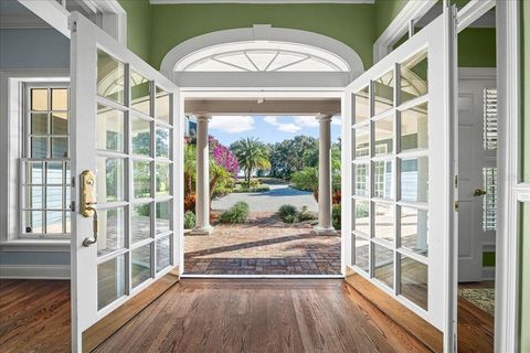 Tiny photo for 1200 Peninsula Drive, Tavares, FL 32778 (MLS # G5110404)