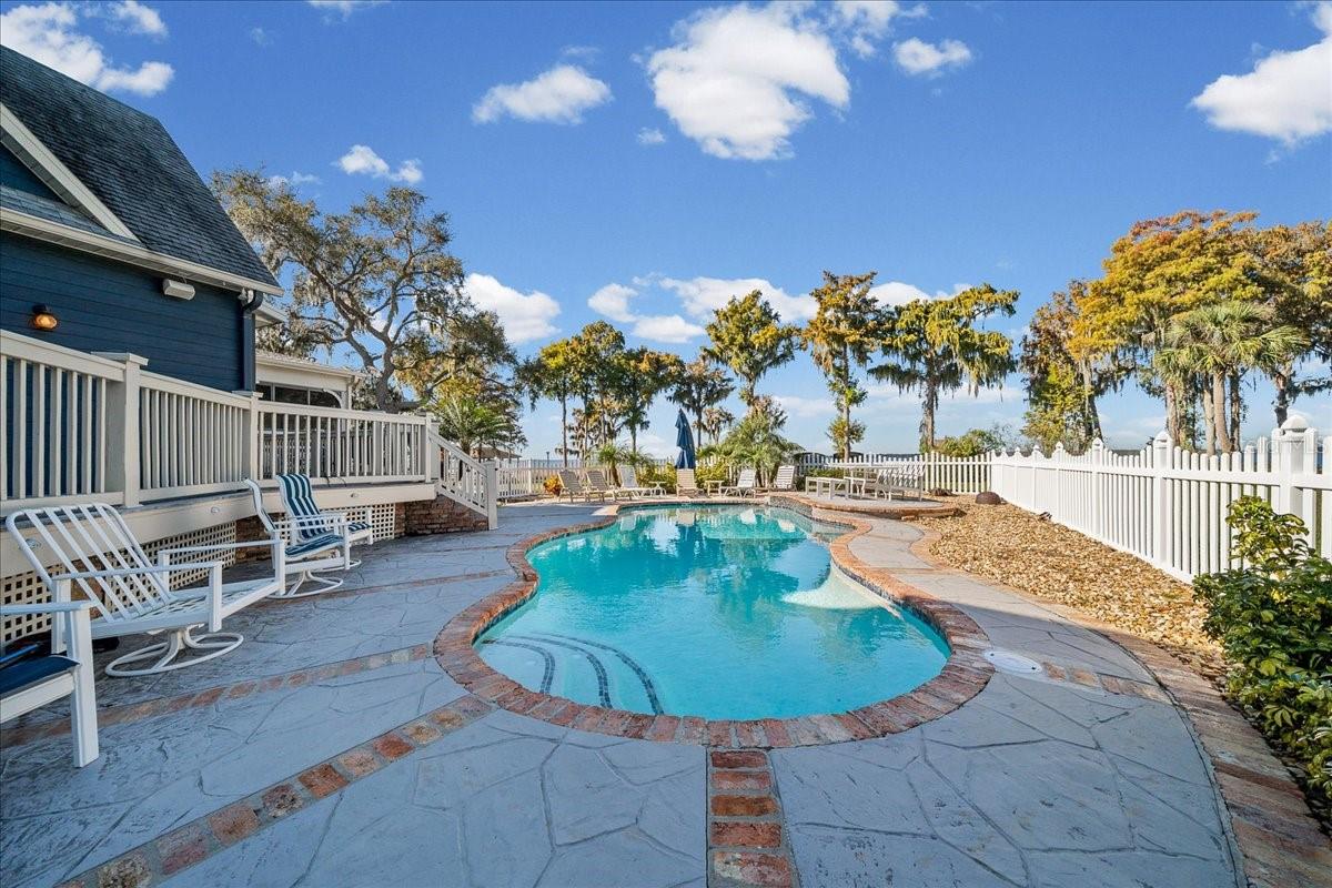 TAVARES PENINSULA TRACTS A-G REP - Residential