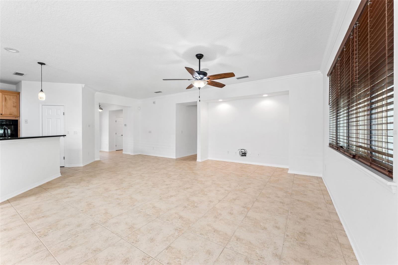 VENETIAN BAY PH 1B UT 1 - Residential