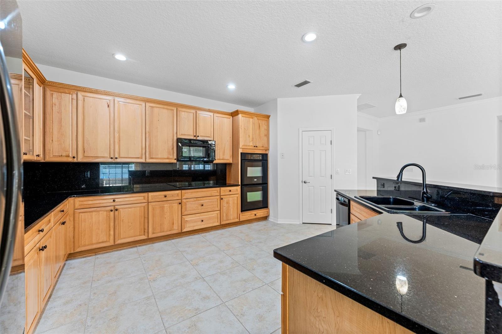 VENETIAN BAY PH 1B UT 1 - Residential