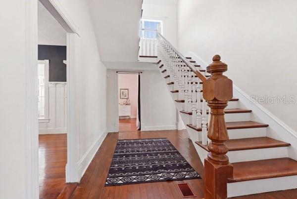 FRUITLAND PARK - Residential
