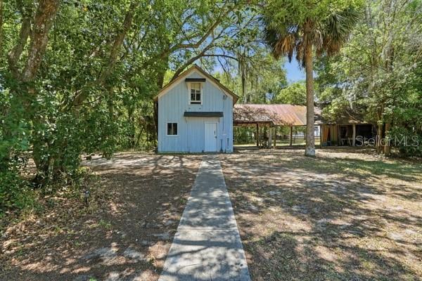 FRUITLAND PARK - Residential