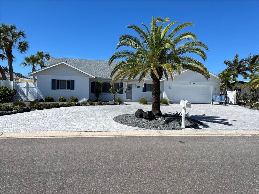 Owner occupied, well maintained coastal home. Enjoy stunning views of Palma Sola Bay with manatees and dolphins swimming at your feet.