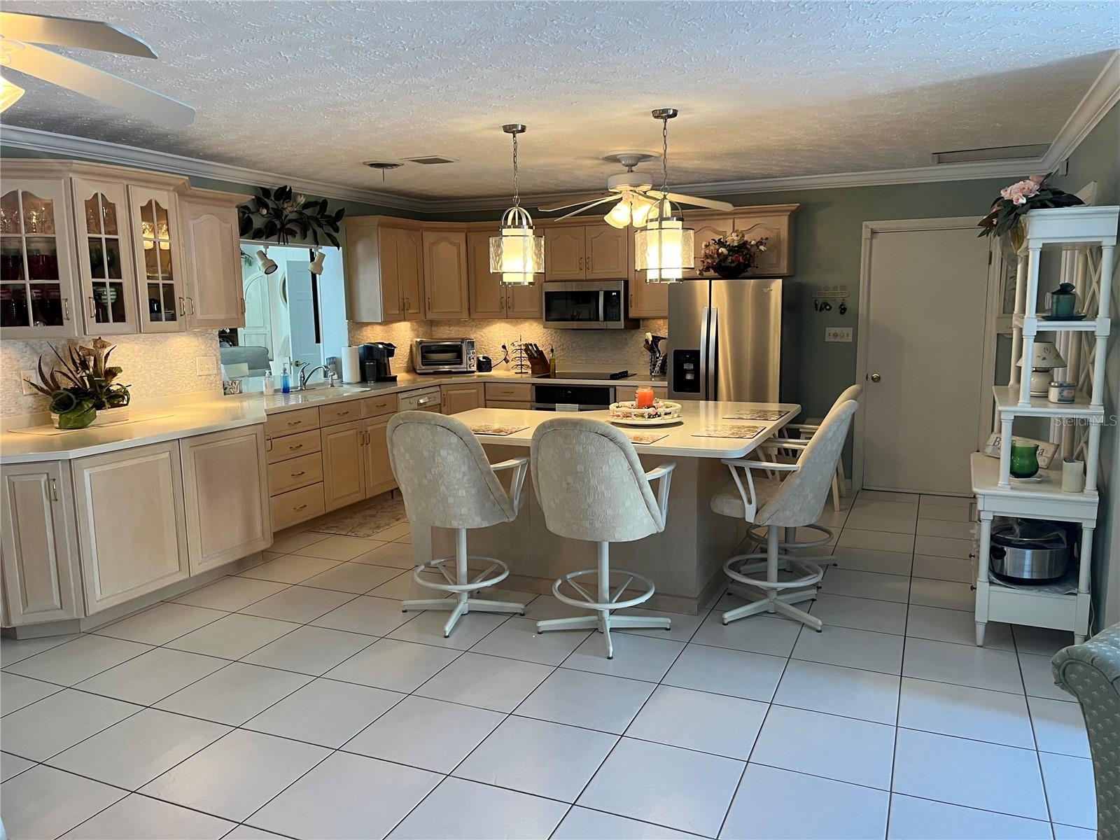 SAN REMO SHORES - Residential