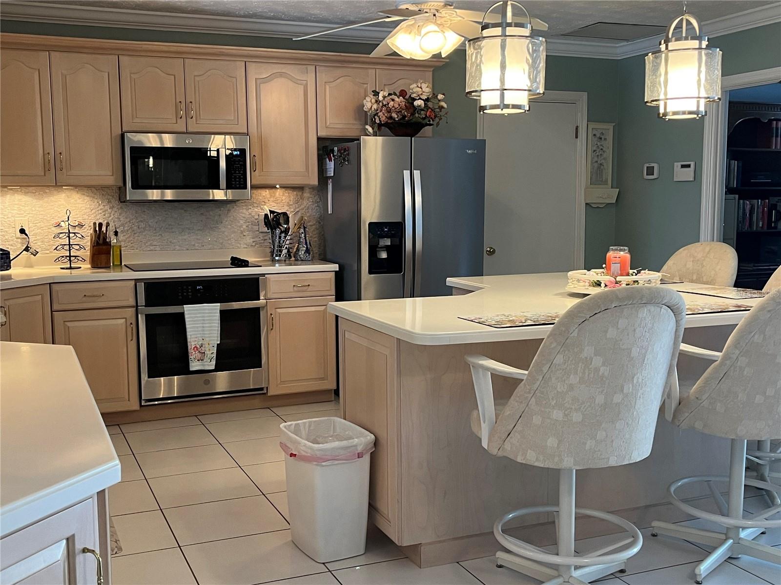 SAN REMO SHORES - Residential