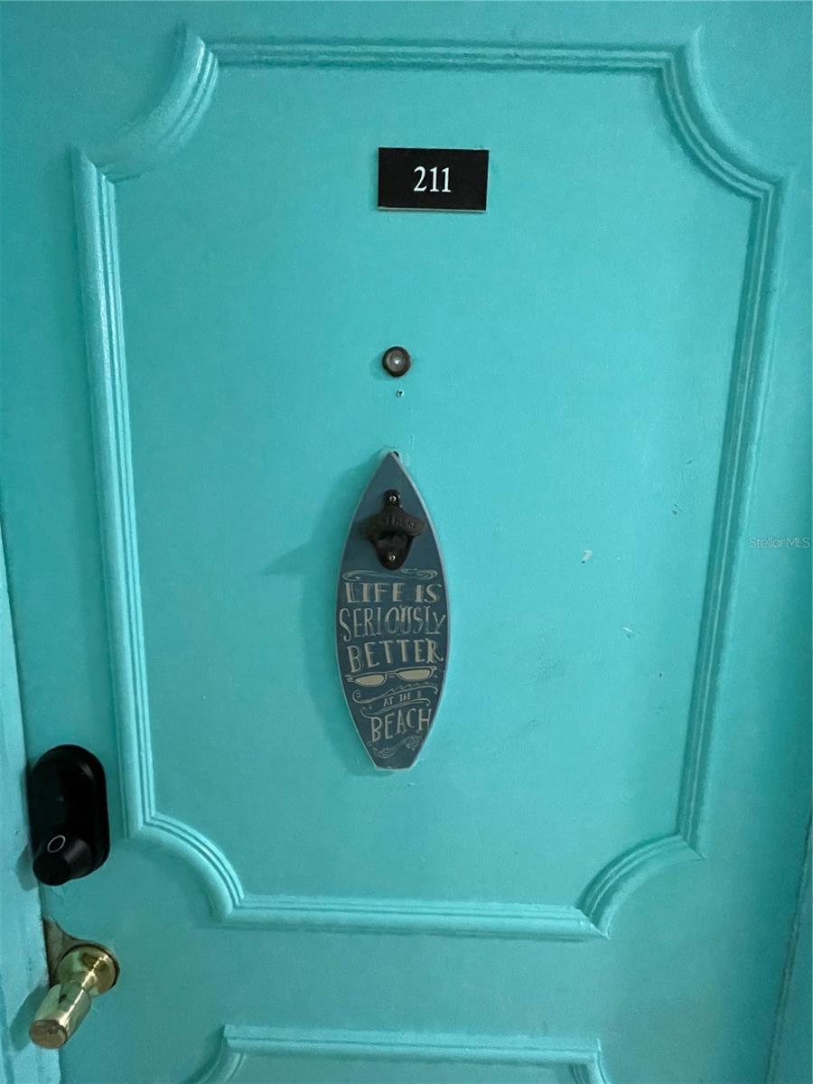 COLUMBIAD PLAZA SUB - Residential Lease